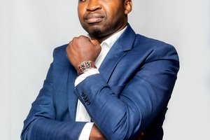 Spotlight: Dr. Langa Moyo – Brewing Success with Comrades Beverages